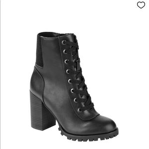 NWT in box Scoop Jasper Lug Sole Black Booties